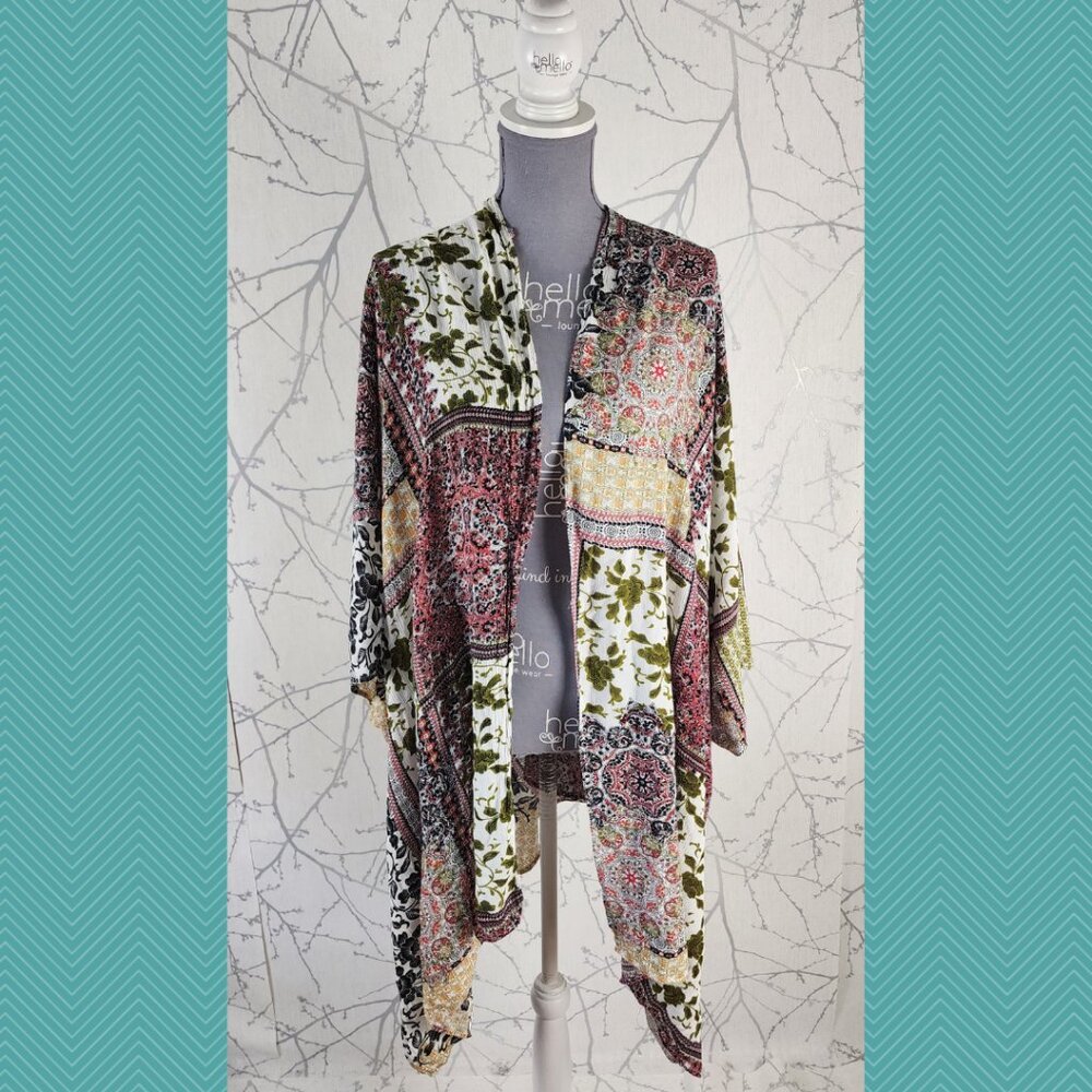 Wishlist Apparel Floral Patchwork Beach Cover Wrap